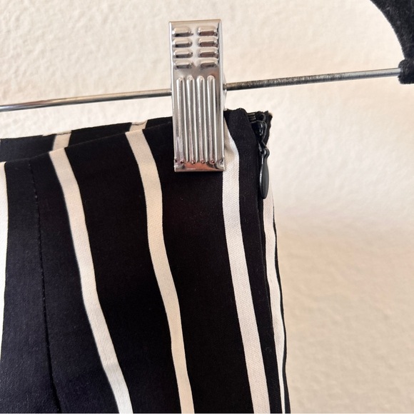 Forever 21 Contemporary Striped Straight Ankle Pants Women’s Medium Rock Grunge - Picture 4 of 8